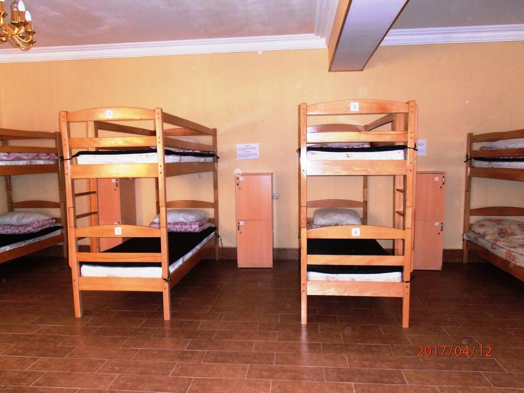 Rafael Hostel Yerevan Exterior foto